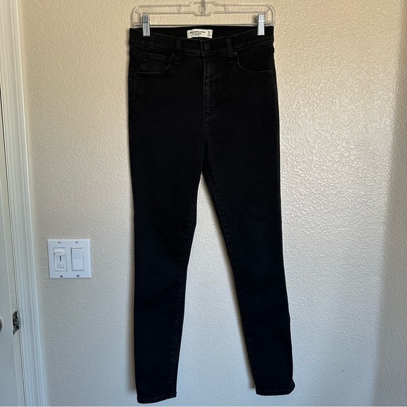 Abercrombie & Fitch Women's The Super Skinny Mid Rise Black Jeans - Picture 3 of 10